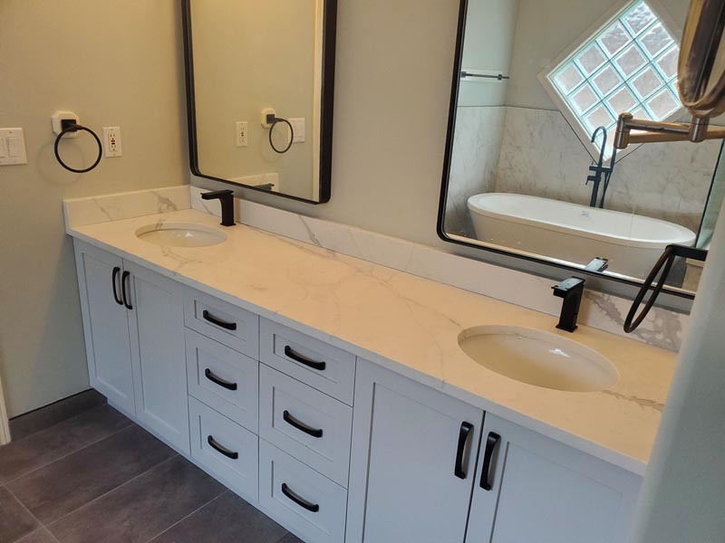 aed9bb86-896b-4312-86e9-b908748ffa2b bathroom renovation